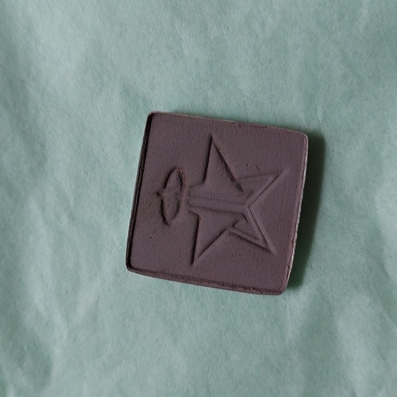 Jeffrey Star single eyeshadow - Picture 3 of 4
